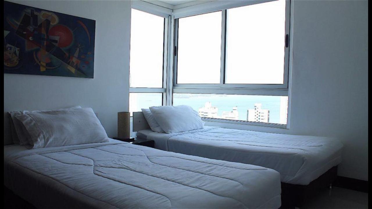 Palmetto Eliptic Luxury Beachfront Apartment Bocagrande Cartagena Bagian luar foto